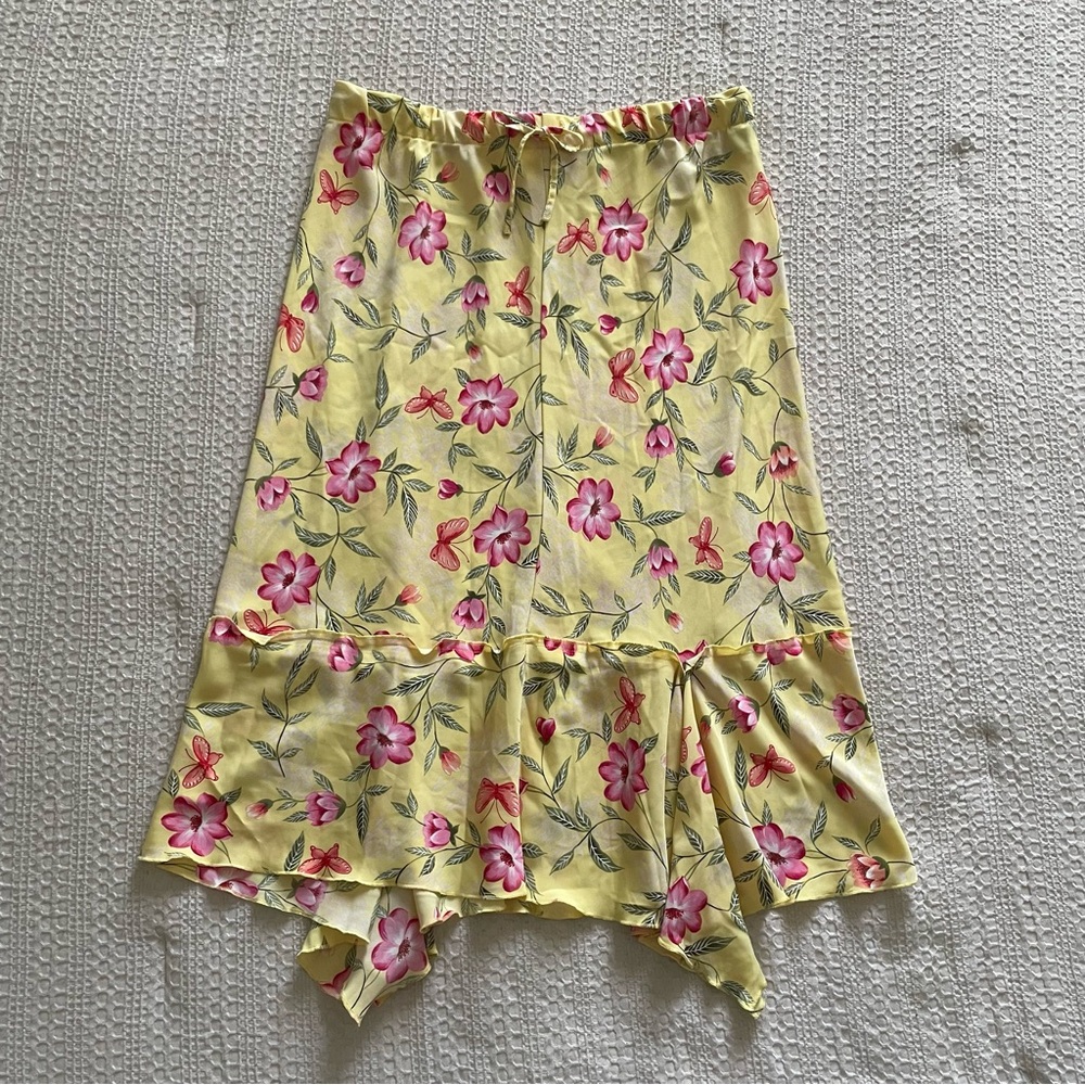 Vintage asymmetrical yellow floral low rise maxi skirt with ruffles